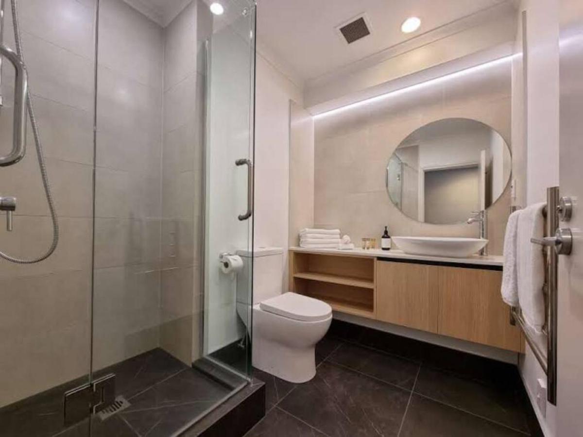 Sweet Escape Cbd Studio With Pool And Gym โอ๊คแลนด์ ภายนอก รูปภาพ